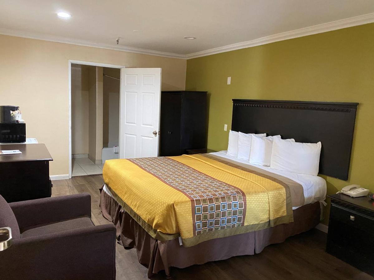 Travelodge By Wyndham Chatsworth Los Angeles Extérieur photo