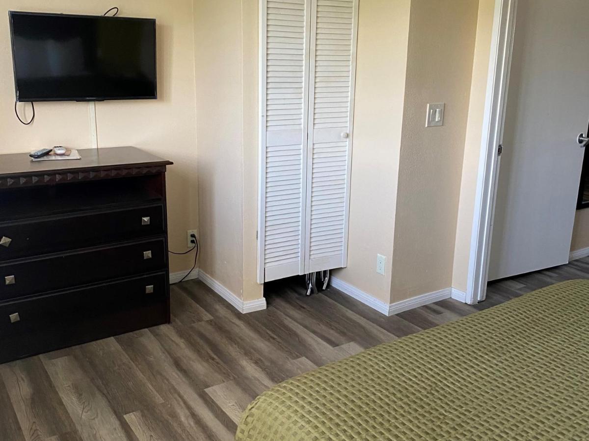 Travelodge By Wyndham Chatsworth Los Angeles Extérieur photo