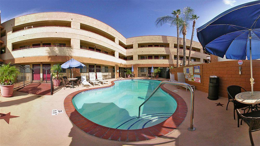 Travelodge By Wyndham Chatsworth Los Angeles Extérieur photo