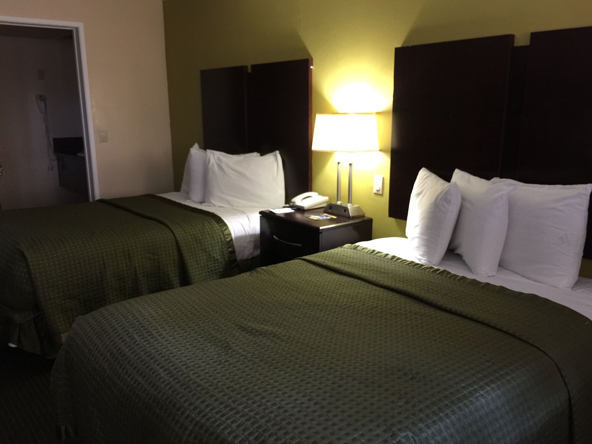 Travelodge By Wyndham Chatsworth Los Angeles Extérieur photo
